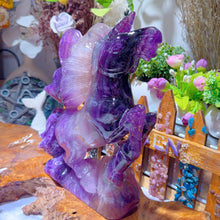 Load image into Gallery viewer, Good Quality Hand Carved Purple Fluorite Unicorn
